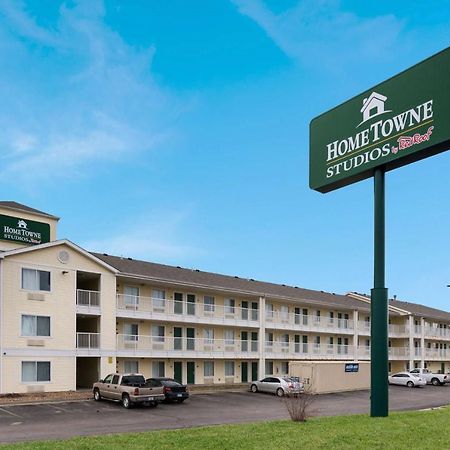 Hometowne Studios By Red Roof Kansas City - Worlds Of Fun Zewnętrze zdjęcie